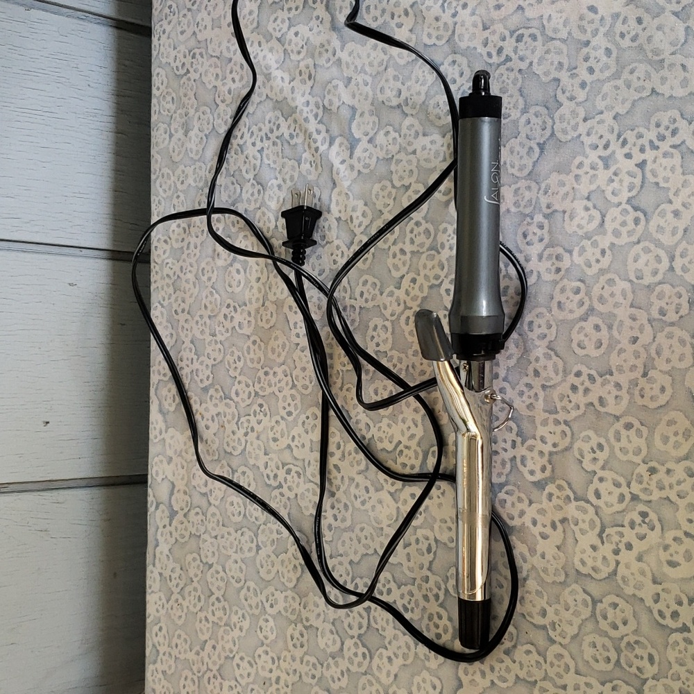 Curling Iron